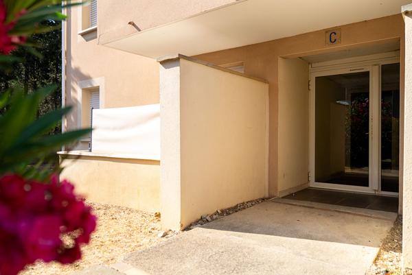 CARCASSONNE – PERIPHERIE Appartement T2 45m² avec terrasse et place de parking privative