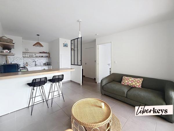 APPARTEMENT T2 avec terrasse + box fermé