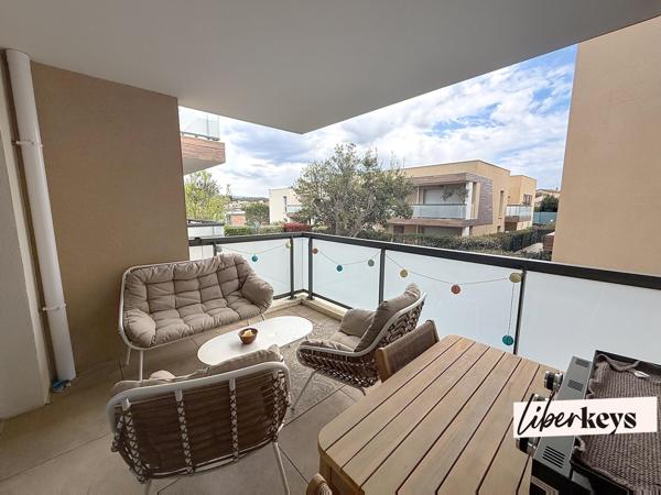 APPARTEMENT T2 avec terrasse + box fermé