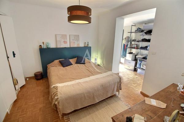 VILLA DE 160 M² DE TYPE F5 SUR TERRAIN 3 FACES AVEC VERANDA ET GARAGE