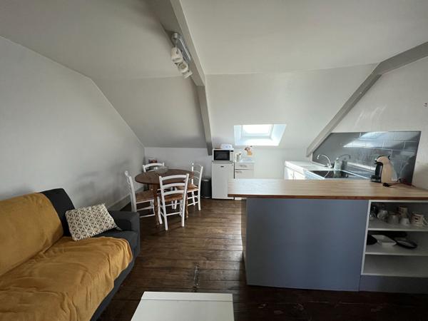 A louer Dinan  T2  36m²  environ meublé-3ème étage