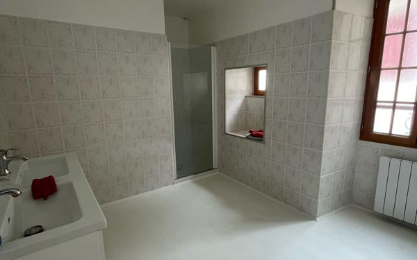 Maison à louer    3 pièces •  Salies-de-Béarn