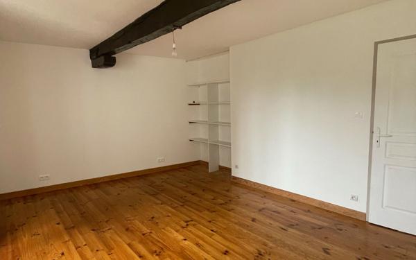 Maison à louer    3 pièces •  Salies-de-Béarn