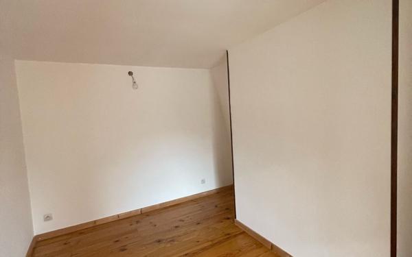 Maison à louer    3 pièces •  Salies-de-Béarn