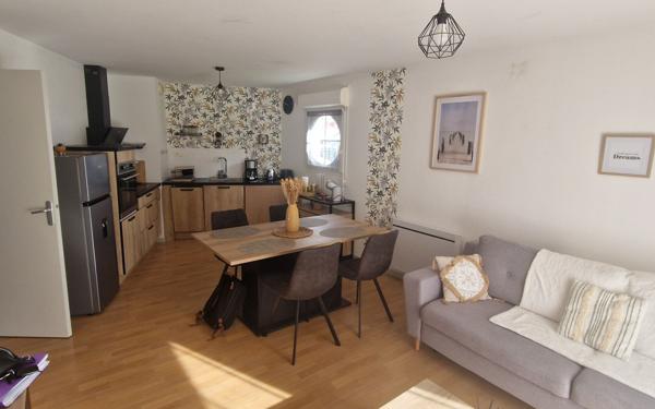 Appartement à louer    2 pièces •  Ploumagoar