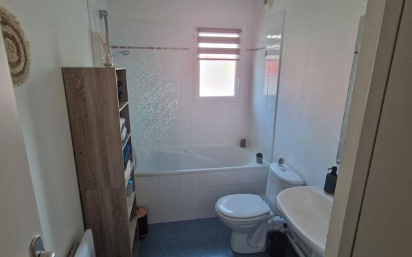 Appartement à louer    2 pièces •  Ploumagoar