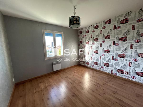 Maison de plain-pied avec jardin, au calme à Nersac