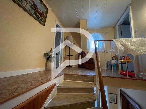 Maison 8 pièces 145 m2