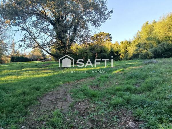 Terrain plat - Bien placé - Environnement campagne - Axe Graulhet - Réalmont