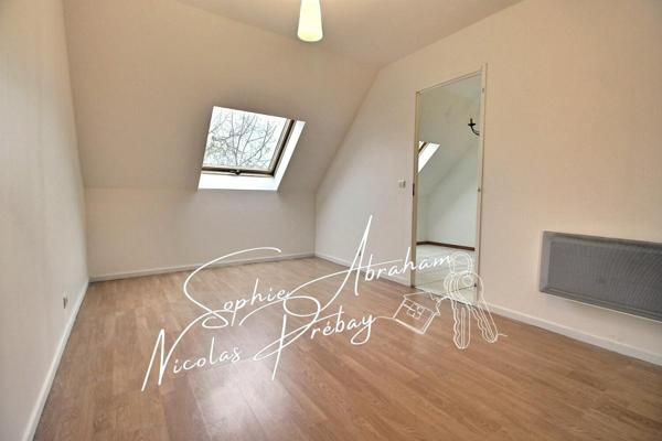 Maison individuelle de 4 chambres avec garage et jardin clos