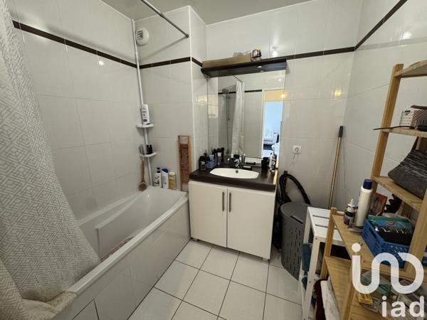 Appartement 2 pièces de 46 m² à Saint-Pierre-du-Perray (91280)