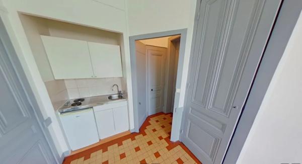 STUDIO A LOUER - VILLEURBANNE Croix-Luizet-Est 36.42 m 2 677 € charges comprises par mois