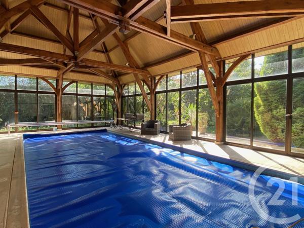 Maison à vendre  11 pièces - 681,13 m2 PONTAULT COMBAULT - 77