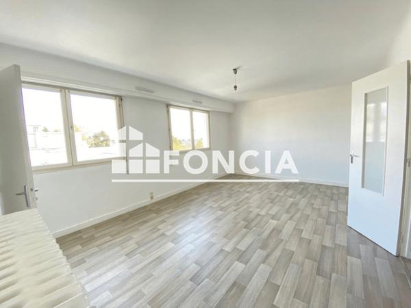 Location Studio 36.71 m² - PARIS CHALATRES Nantes 44000