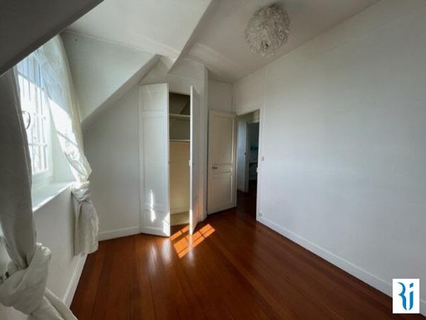 CANTELEU CROISSET MAISON INDIVIDUELLE  - 6 pièces de124 m² avec jardin clos en pente