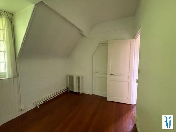 CANTELEU CROISSET MAISON INDIVIDUELLE  - 6 pièces de124 m² avec jardin clos en pente