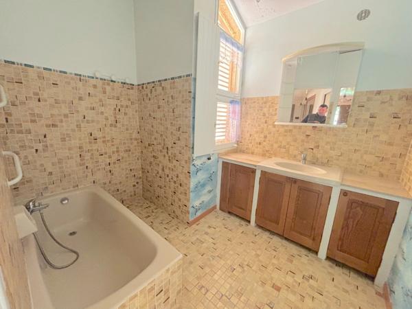 Maison à vendre 5 pièces GRASSE (06)