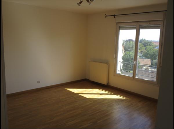 Savigny-sur-Orge (91600) Chambre en colocation à Savigny-sur-Orge.