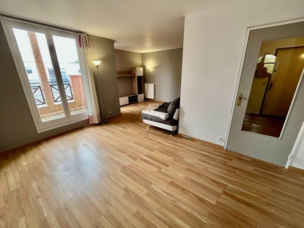 Appartement Cergy 5 pièce(s) 84.86 m2 €241 500 ** - Référence 2220