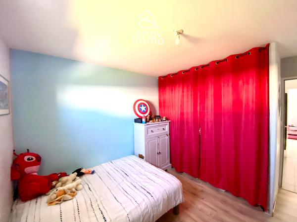 Maison
                                                                                                                                                                                                                                                                                                                        5 pièce(s)                                                                                                                                                                                                          4 chambre(s)                                                                                                                                                                                                          96  m²