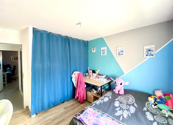 Maison
                                                                                                                                                                                                                                                                                                                        5 pièce(s)                                                                                                                                                                                                          4 chambre(s)                                                                                                                                                                                                          96  m²
