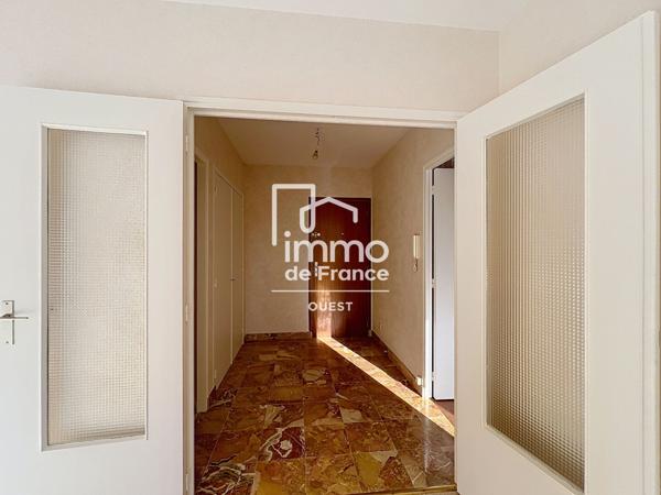 A LOUER : Charmant appartement 2 pièces - 50m2 - LAVAL