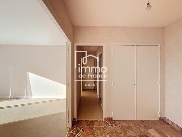 A LOUER : Charmant appartement 2 pièces - 50m2 - LAVAL