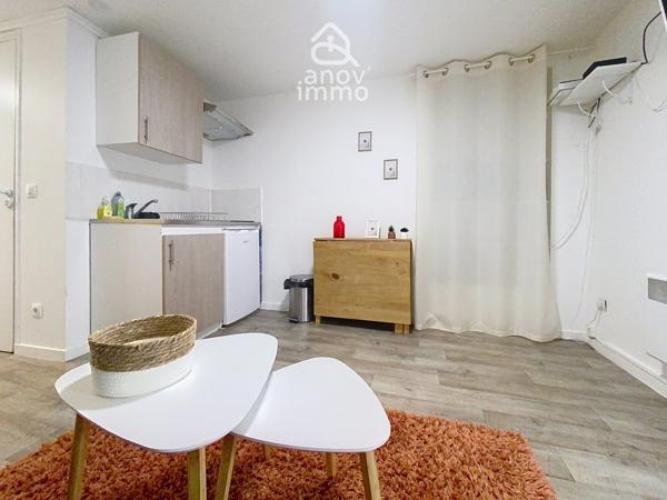 Studio
                                                                                                                                                                                                                                                                                                                        1 pièce(s)                                                                                                                                                                                                                                                                                                                              19.23  m²