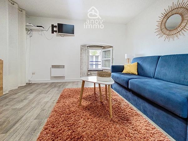 Studio
                                                                                                                                                                                                                                                                                                                        1 pièce(s)                                                                                                                                                                                                                                                                                                                              19.23  m²