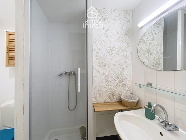 Studio
                                                                                                                                                                                                                                                                                                                        1 pièce(s)                                                                                                                                                                                                                                                                                                                              19.23  m²
