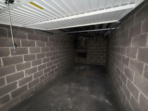 Garage Fermé - Rue des Stations