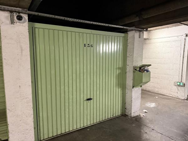 Garage Fermé - Rue des Stations