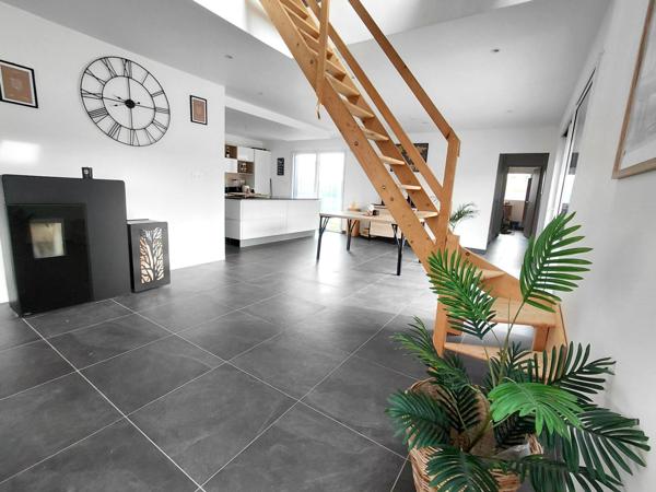 Maison à ALENCON, 61000 - 6 pièces 158m²