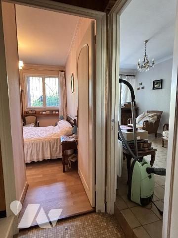 Corenc, maison de composé de 2 logements divisés