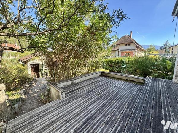 Corenc, maison de composé de 2 logements divisés