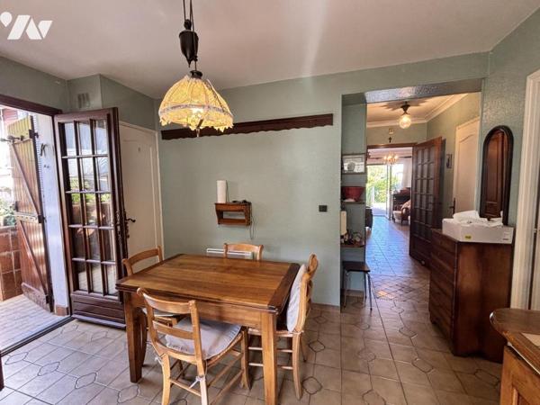 Corenc, maison de composé de 2 logements divisés