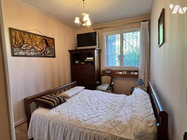 Corenc, maison de composé de 2 logements divisés