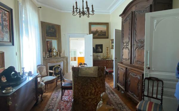 Maison à vendre    8 pièces • 164 m2 Bordeaux