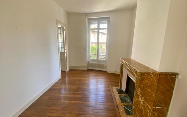 Maison à vendre    8 pièces • 164 m2 Bordeaux