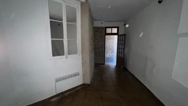 75015 PARIS, Rue du Commerce - Local 20 m² sur cour