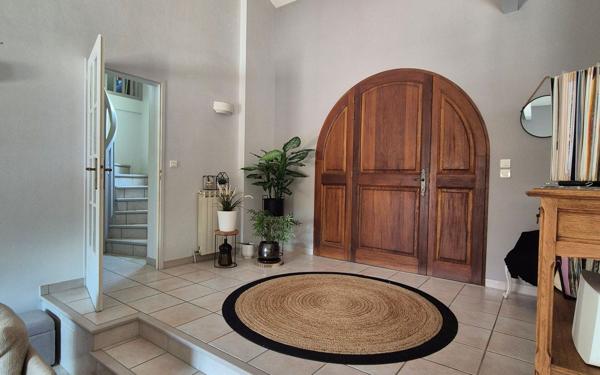 Maison à vendre    5 pièces • 182 m2 Saint-Pierre-d'Irube