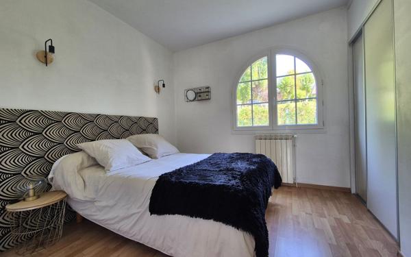 Maison à vendre    5 pièces • 182 m2 Saint-Pierre-d'Irube