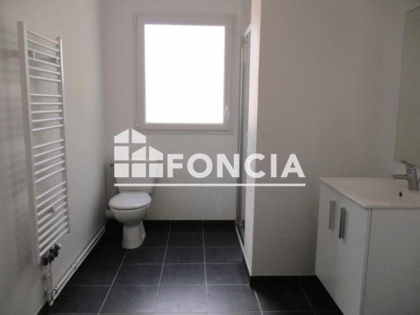 Location Studio 32.88 m² - 15 RUE BOIS Tours 37000