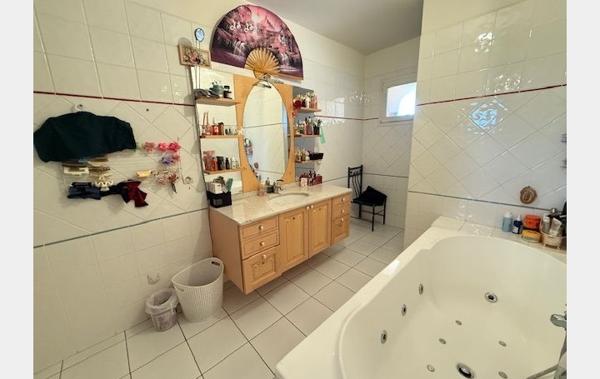 Vente Maison Avec terrasse et garage Adissan   