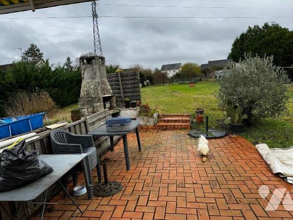 EXCLUSIF

Commune de CHINON (Indre-et-Loire) Quartier des Boisses
Une maison d'habitation co...