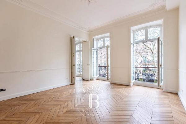 Paris 8ème, Appartement 3 Chambres -  255 m² à vendre