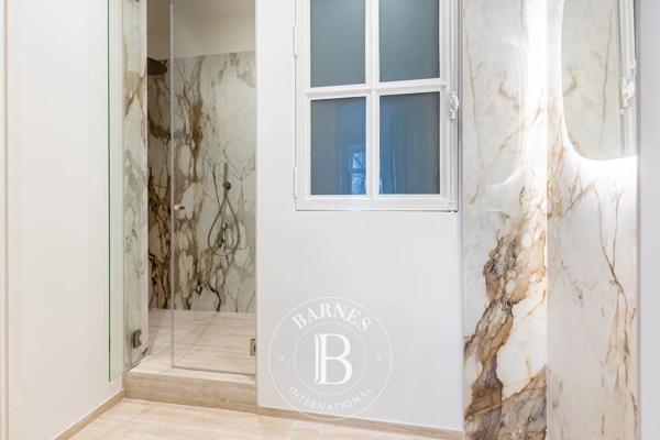 Paris 8ème, Appartement 3 Chambres -  255 m² à vendre
