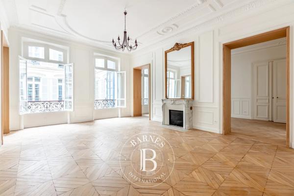 Paris 8ème, Appartement 3 Chambres -  255 m² à vendre