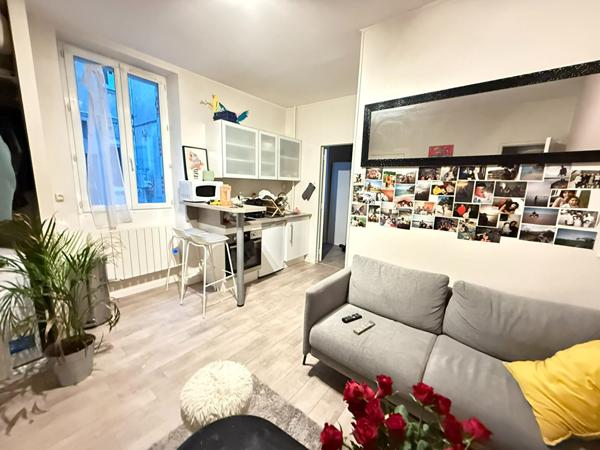 Agréable 2 pièces place Ney,  
49 angers