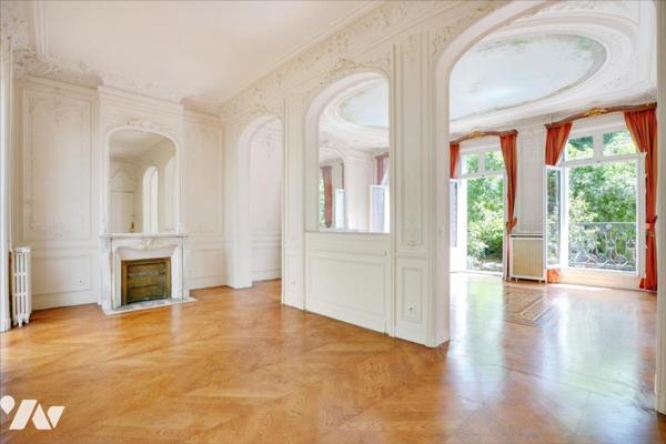 Notaire - Duplex - Cité des Fleurs PARIS XVIIème - Exclusivité